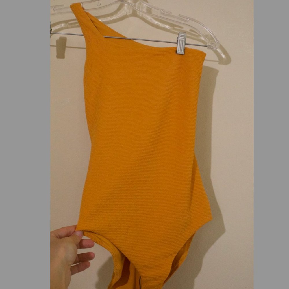 OAK + FORT NWT asymetrical one-piece bathing suit: XS